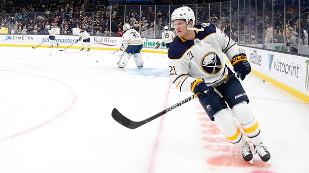 Хоккеист Кайл Окпосо.