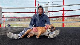 Как Ярослав Амосов надавал лещей фейковому инвалиду в метро. Тот прикидывался хромым и просил деньги