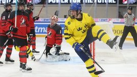 Канаду разгромили 0:8. В ответ она начала хамить, разозлив даже своих болельщиков и комментаторов