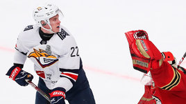 Хоккеист «Металлурга» Данила Юров.