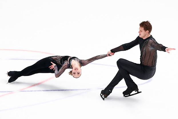 Александра Бойкова и Дмитрий Козловский. Фигуристы Александра Бойкова и Дмитрий Козловский.