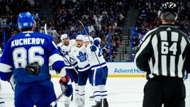 Настоящая бойня в плей-офф! Кучеров полез мстить за партнера, а звезды Канады и Америки удивили всех и подрались