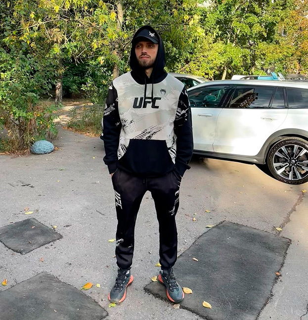 Артем Баэра.