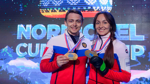 Алина Ковалева и Алексей Тимофеев. Керлингисты Алина Ковалева и Алексей Тимофеев.