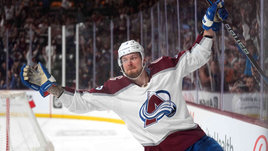 Первые подробности таинственного инцидента с Ничушкиным. В его номере нашли пьяную женщину из России