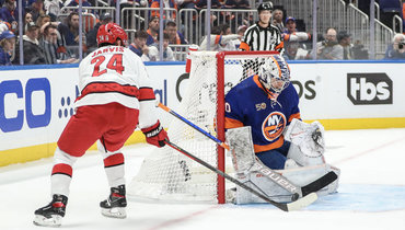 29 апреля. «Айлендерс» — «Каролина» — 1:2 ОТ. Илья Сорокин в воротах.