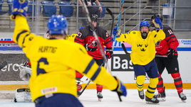 Канаду опять разгромили на чемпионате мира без России. Второй раз за турнир!