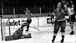 Хоккеист Александр Рагулин.