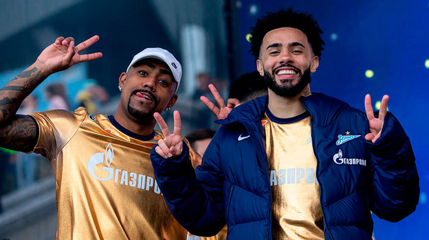 Малком и Клаудиньо. Футболисты «Зенита» Малком и Клаудиньо.