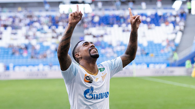 Малком. Футболист «Зенита» Малком.