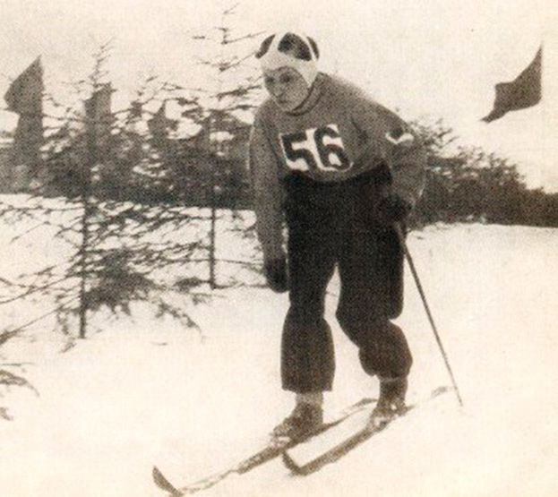 Любовь Кулакова. Лыжница Любовь Кулакова.