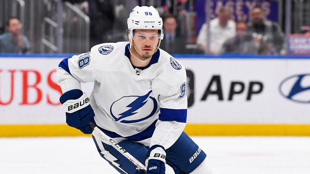 Михаил Сергачев. Хоккеист Михаил Сергачев