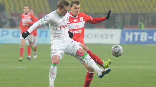 Ян Дюрица и Артем Дзюба играют друг против друга в матче «Спартак» — «Локомотив».