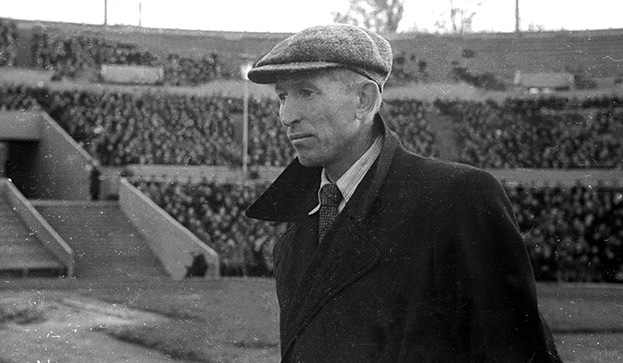 Михаил Якушин. Тренер Михаил Якушин.