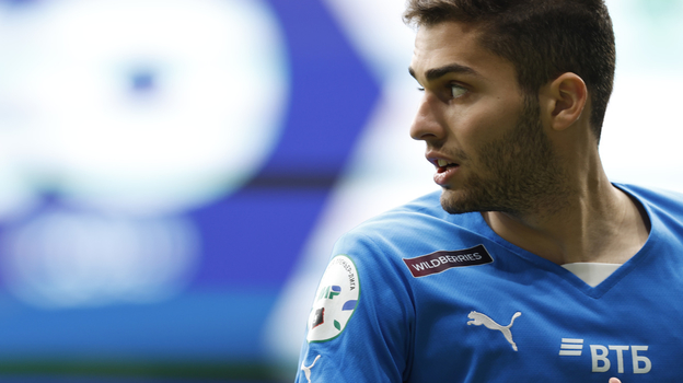 Футболист московского «Динамо» Арсен Захарян.