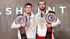 Сборная России взяла два золота на ЧМ по боксу. В Ташкенте прозвучал гимн нашей страны