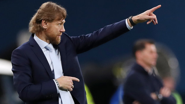 Валерий Карпин. Главный тренер сборной России Валерий Карпин