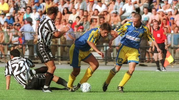 Джанлука Дзамбротта, Антонио Конте, Юрий Матвеев и Владимир Мацигура. Джанлука Дзамбротта, Антонио Конте, Юрий Матвеев и Владимир Мацигура в матче «Ростсельмаш» — «Ювентус»