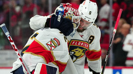 Бобровский снова вошел в историю! Побил рекорд клуба по сейвам и выиграл матч