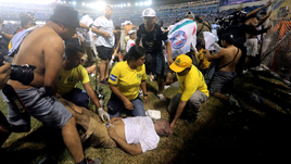 Трагедия на футболе в Сальвадоре: после давки на стадионе — сотни раненых, есть погибшие