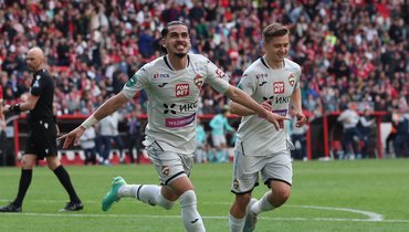 Хесус Медина и Иван Обляков.