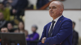 «Он принес огромную пользу для всей России». В Москве попрощались с учителем Лукича и наставником Стояковича