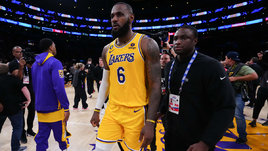 Баскетболист Леброн Джеймс