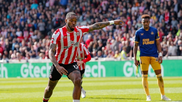 Айван Тони.