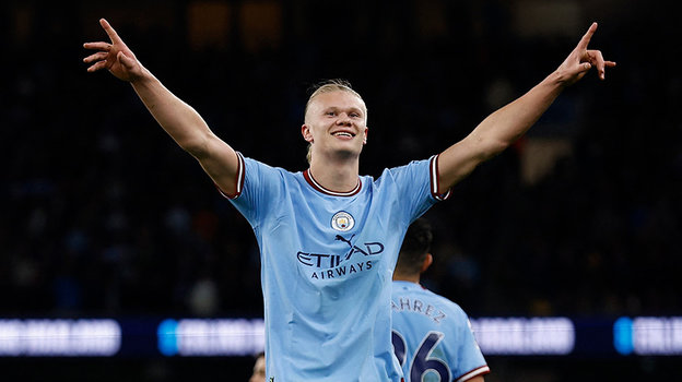 Эрлин Холанн. Нападающий «Манчестер Сити» Эрлин Холанн.