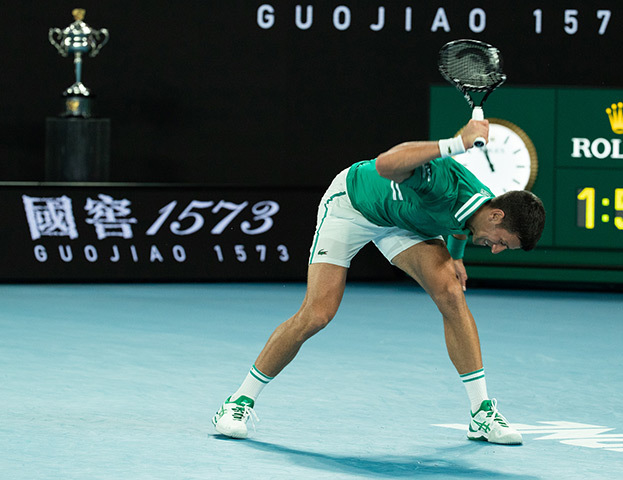 Новак Джокович зол на теннис.