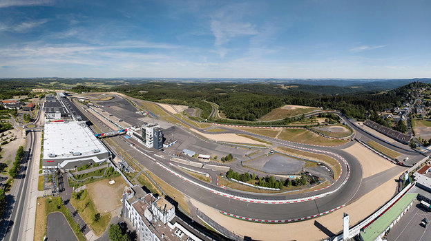 Трасса в Нюрбургринге.