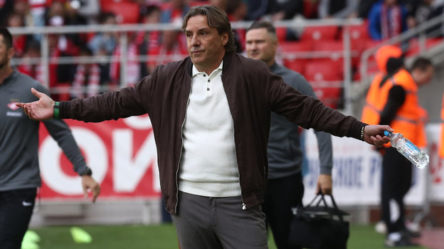 Тренер Сергей Юран.