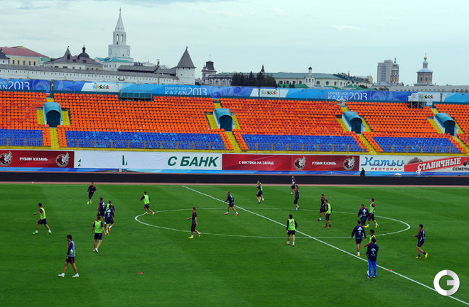 Сборная России по футболу впервые тренируется в Казани