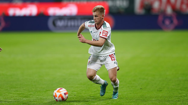 Футболист Сергей Пиняев.