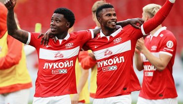 Квинси Промес и Бальде Кейта («Спартак»).