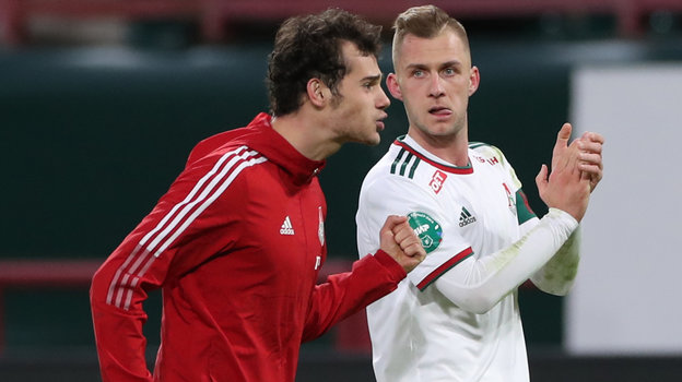 Артем Карпукас и Дмитрий Баринов. Футболисты Артем Карпукас и Дмитрий Баринов