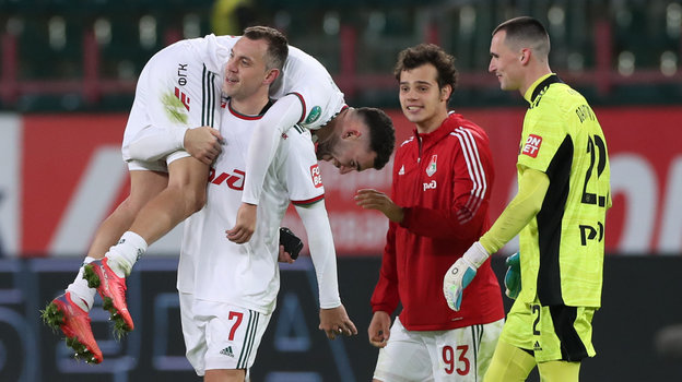 Наир Тикнизян, Артем Дзюба, Артем Карпукас и Илья Лантратов. Наир Тикнизян, Артем Дзюба, Артем Карпукас и Илья Лантратов