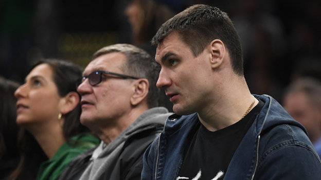 Дмитрий Орлов. Защитник «Бостона» Дмитрий Орлов