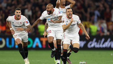 «Севилья» — «Рома» — 1:1, пенальти — 4:1. Радость испанцев.