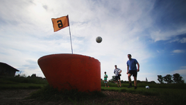 Звезда сборной Аргентины мечтает стать чемпионом мира по футгольфу. Этот вид спорта обожают Папен и Валуев