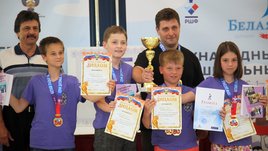 Две пятерки для школьных шахмат