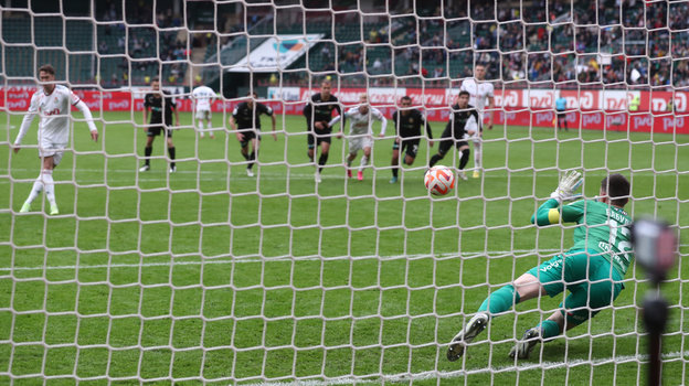 Антон Миранчук не смог реализовать пенальти