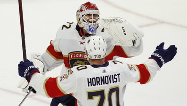 Сергей Бобровский и Патрик Хорквист («Флорида Пантерз»).