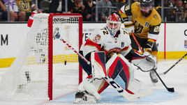 Хоккеист Сергей Бобровский