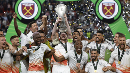 Болельщики разбили в кровь голову футболисту, победный гол в добавленное время. «Вест Хэм» выиграл Лигу конференций