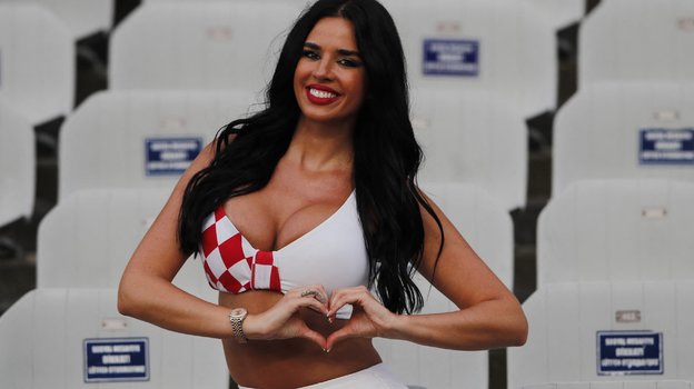 Ивана Кнолль.