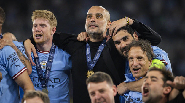 Кевин Де Брейне, Хосеп Гвардиола и Илкай Гюндоган.