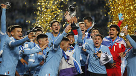 Футболисты молодежной сборной Уругвая