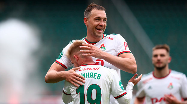 Артем Дзюба и Сергей Пиняев.