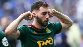 Футболист Наир Тикнизян.